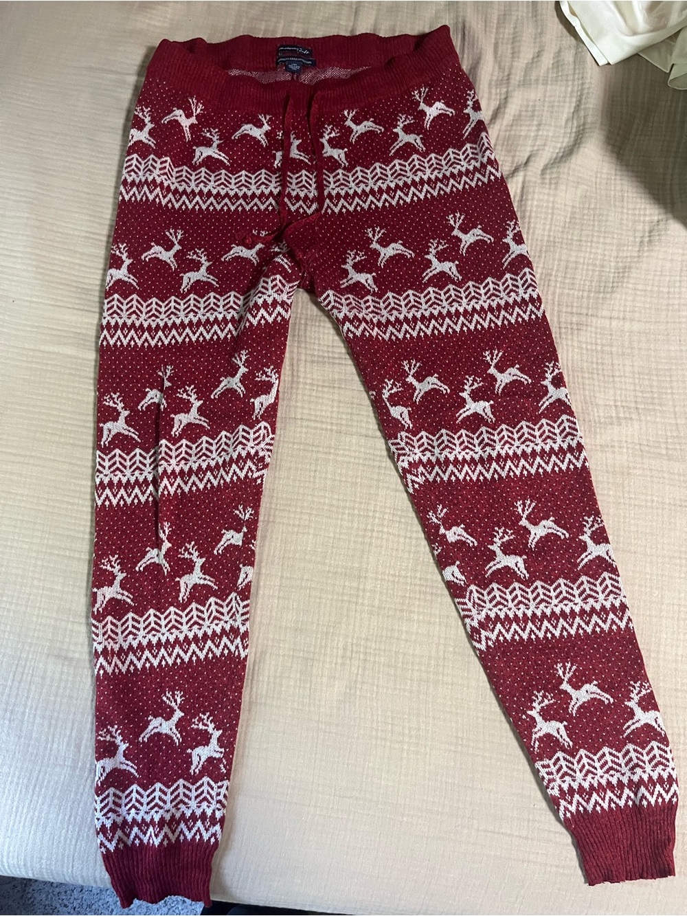 American Eagle Outfitters Red & white reindeer print pajama pants